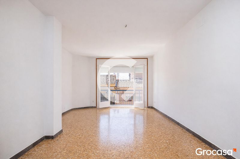 Foto ba014ad6-493c-421a-9ab4-95b3477e3772. Pis a Els Molins - Pins Vens Sitges