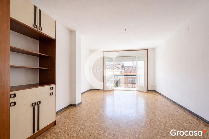 Foto c90dfab0-5308-4475-a618-9c4d46fbd8f9. Pis a Els Molins - Pins Vens Sitges