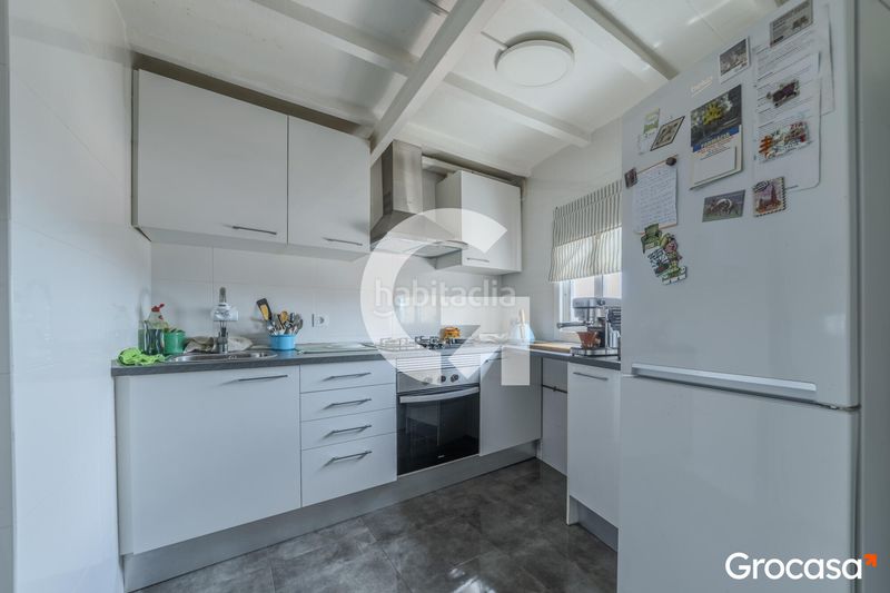 Foto c4b262d8-6277-4bae-af74-aa64731c52c2. Casa a Carmel Barcelona