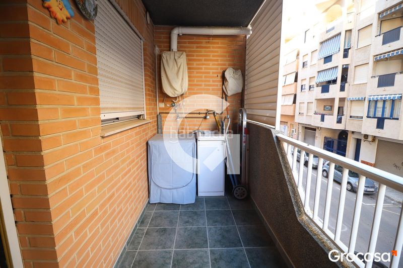 Foto 7696c2a7-c0cb-4a7f-bd06-341b01439f16. Pis amb aparcament a Las Islas Sagunt