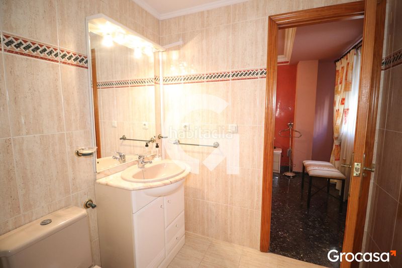 Foto 8e4bc87d-d859-4207-b05b-00a22455cf31. Pis amb aparcament a Las Islas Sagunt