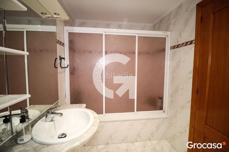 Foto e18cb218-e74a-4ba8-bab6-be000ecc0935. Pis amb aparcament a Las Islas Sagunt