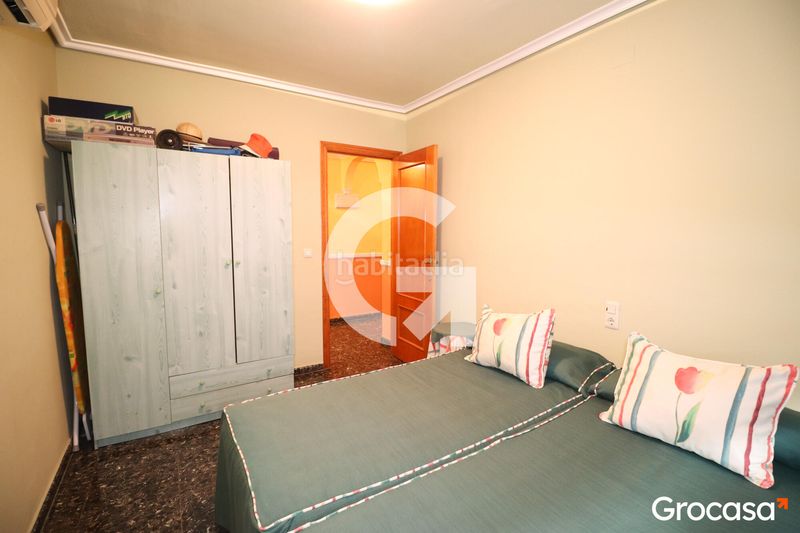 Foto ec8da293-94b2-4e49-8272-0640d4d03184. Pis amb aparcament a Las Islas Sagunt