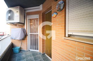 Piso  Cl isla cerdeña. Primera planta con terraza y vistas al mar con garaje a 2 min de