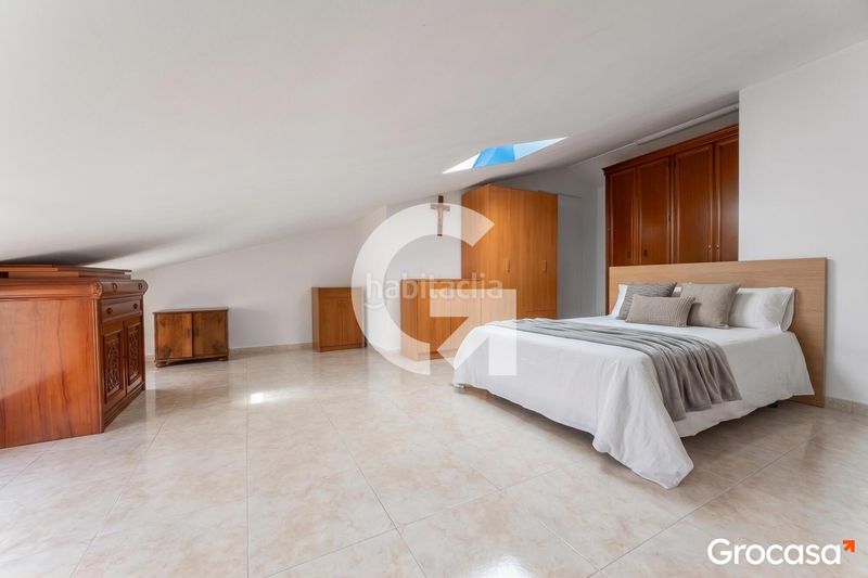 Foto 258b9384-9ff8-4f16-b983-67436865b21c. Pis amb calefacció a El Pedró Cornellà de Llobregat