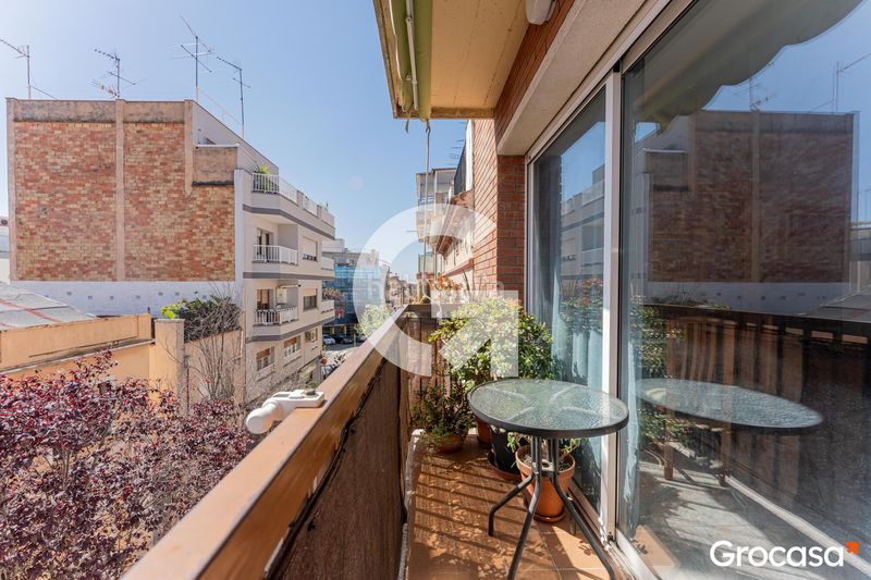 Foto 3a19b051-4e85-4e8d-8038-f6fb5fa990c6. Pis amb calefacció a El Pedró Cornellà de Llobregat