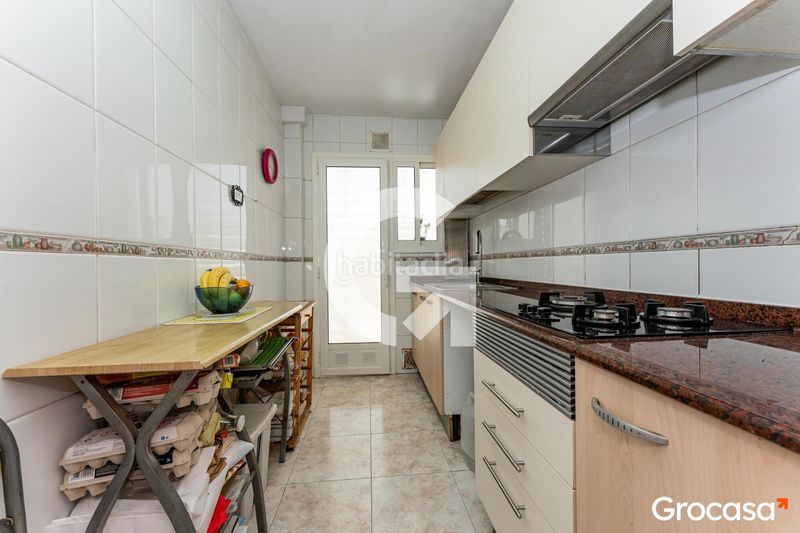 Foto b6c9e7fc-a2a7-4bae-9e64-57679400196b. Pis amb calefacció a El Pedró Cornellà de Llobregat