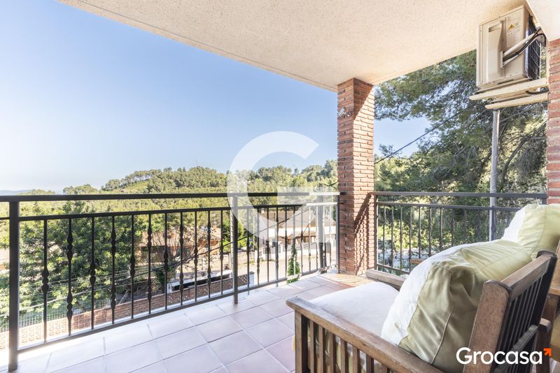 Foto f1fac553-6d5d-4ba9-92b2-e2a8d7fa38d9. Casa amb calefacció aparcament a Cervelló
