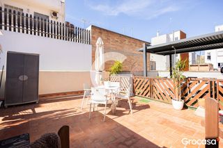 Flat  Pj moli. Casa muy luminosa con terraza a nivel!