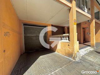 Aparcament cotxe  Cl major. Plazas de parking  en el centro