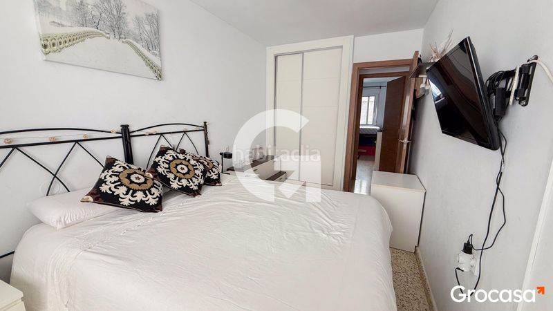 Foto c5226af9-f311-487b-b563-d33fb7071968. Pis a Centro Torre del Mar