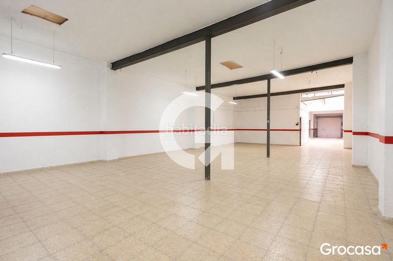 Foto 0907ef9b-f426-4270-8f00-f9b89ca89317. Local comercial a Centre-Estació Gavà