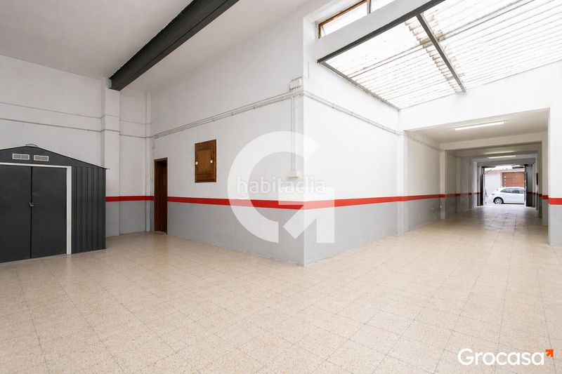 Foto def73ec0-82c3-4445-aa64-3dced0e05b4d. Local comercial a Centre-Estació Gavà