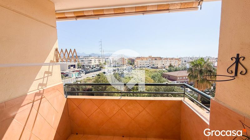 Foto ae2375f8-4eba-4de9-b1a7-fa58a043ef9b. Pis amb aparcament piscina a Viña Málaga Torre del Mar
