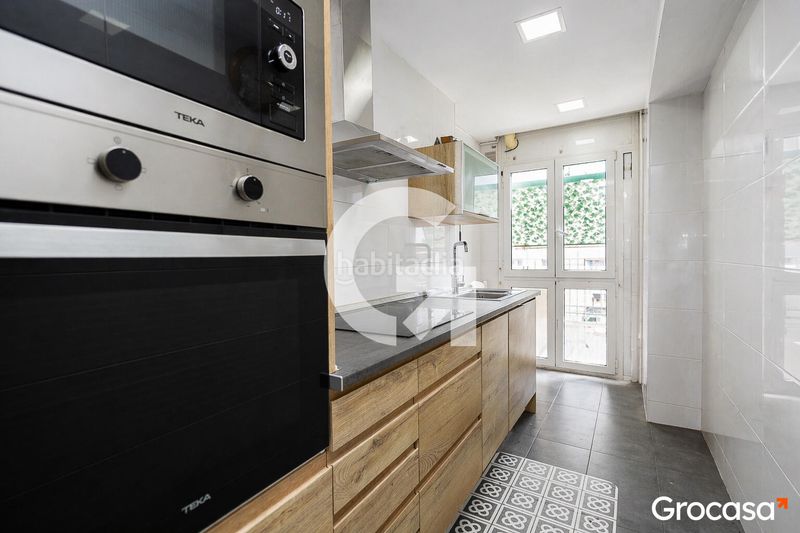 Foto e88bf9d8-fe7c-49b7-9425-11450c096359. Pis amb calefacció a Sant Ildefons Cornellà de Llobregat