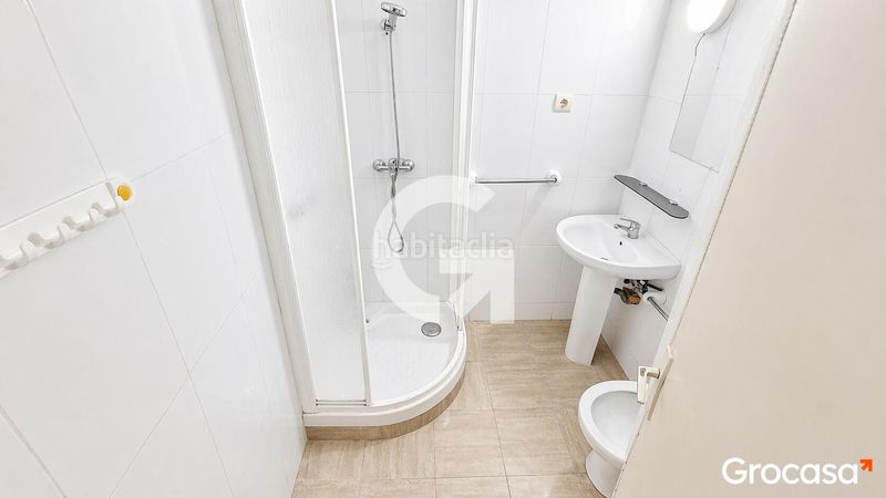 Foto 73893a8a-b434-4ad9-9acd-4c388a93e208. Casa adossada a Can Tintorer-Can Tries Gavà