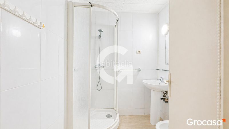 Foto 9cec8555-56e2-42e2-a76b-cdeac8136473. Casa adossada a Can Tintorer-Can Tries Gavà