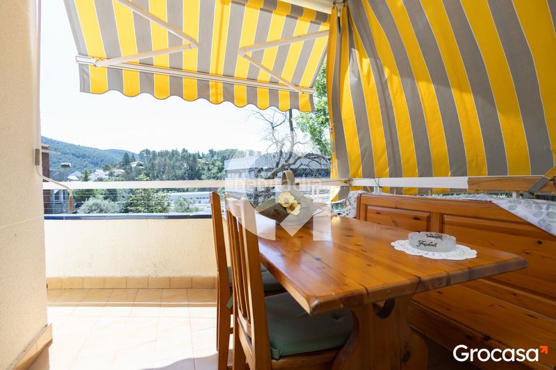 Foto 15aad21f-30c9-470a-bd30-c00d6d49ca9b. Casa amb calefacció aparcament piscina a Corbera de Llobregat