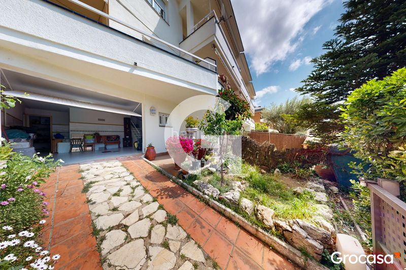 Foto 8c709e59-d01c-4a2a-a9a8-90f6b5facf44. Casa amb calefacció aparcament piscina a Corbera de Llobregat