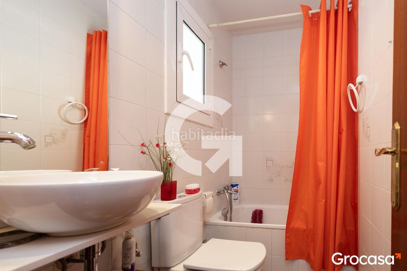 Foto da614ce8-d0ef-4247-a621-3f125047ed11. Casa amb calefacció aparcament piscina a Corbera de Llobregat