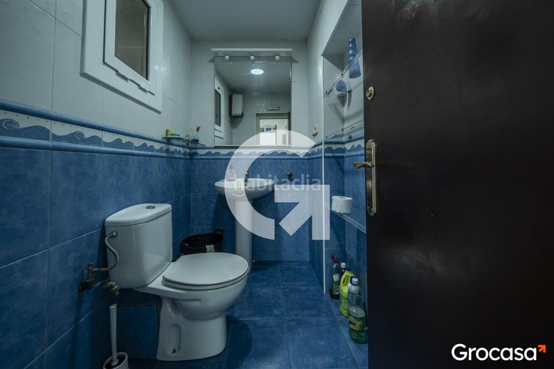 Foto 6c6a9985-4d0f-4962-86b5-69995ec8cfdb. Local comercial a Carmel Barcelona