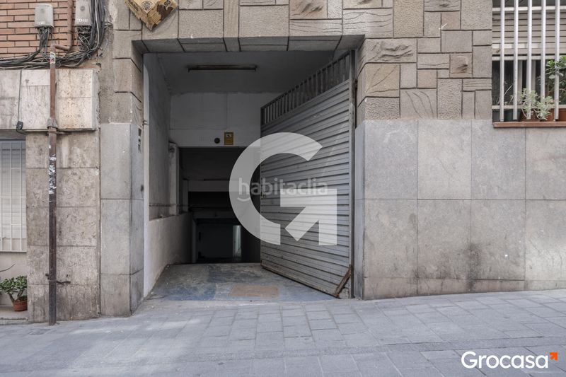 Foto c86b3ee3-a9cf-442a-ad9d-9efa670f6e67. Local comercial a Carmel Barcelona