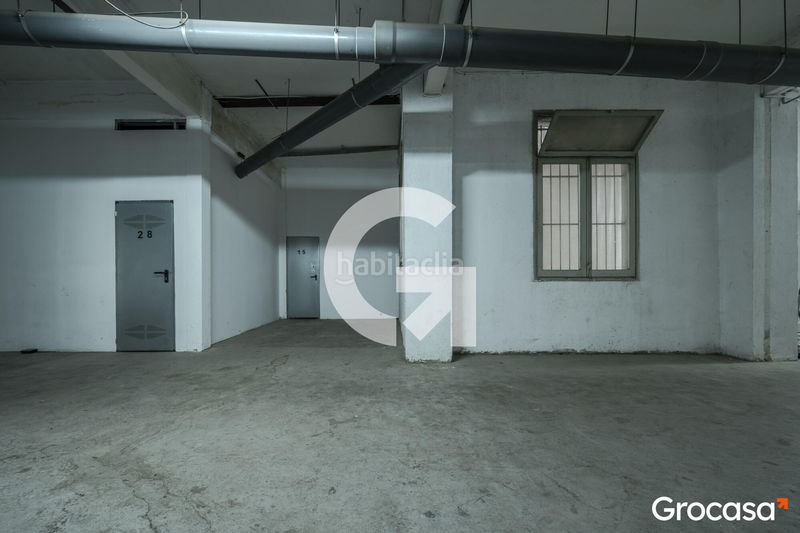Foto fc715056-4ba6-43fc-b5aa-2b11e3773089. Local comercial a Carmel Barcelona