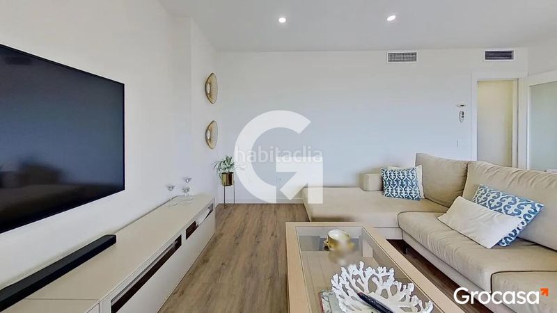 Foto 512d5f46-ddb8-4b46-ab4c-a670560c43d2. Pis amb calefacció aparcament piscina a L´Estany Calafell