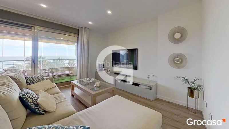 Foto 7abd8336-2ebe-4a96-ae1d-09263130371d. Pis amb calefacció aparcament piscina a L´Estany Calafell