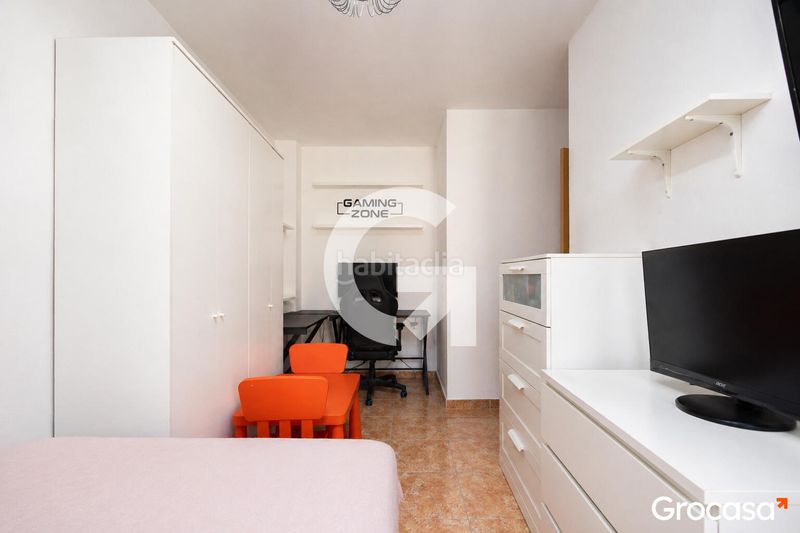 Foto 55adaca0-d0c0-49c4-aa12-dda19bfffea0. Dúplex amb calefacció a Sant Vicenç dels Horts