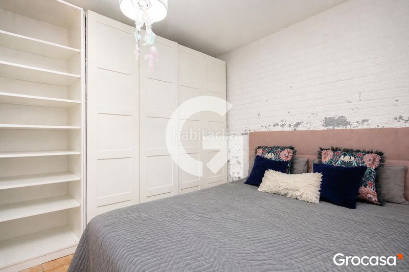 Foto 80c5243d-f9b9-4a04-aff4-bf97baf4e74f. Dúplex amb calefacció a Sant Vicenç dels Horts