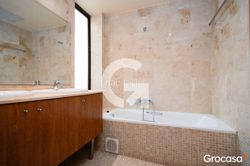 Foto 5afa3150-fa53-4da3-97c9-6bca6df495dc. Duplex with heating in Dreta de l´Eixample Barcelona