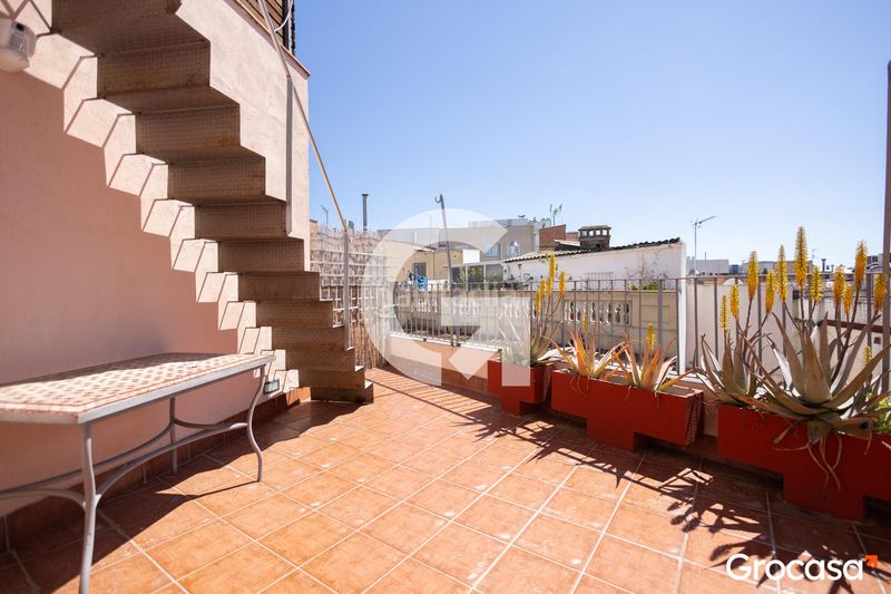 Foto 936a1302-a9a9-4081-949e-7ddf912d44f3. Duplex with heating in Dreta de l´Eixample Barcelona