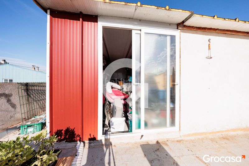 Foto 00431d58-56bb-4cab-be4b-e0a773f7beb8. Casa amb calefacció aparcament a Torre - Sana Terrassa