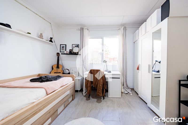 Foto 3df9d819-c54e-41a4-b060-3b58061a11f5. Casa amb calefacció aparcament a Torre - Sana Terrassa