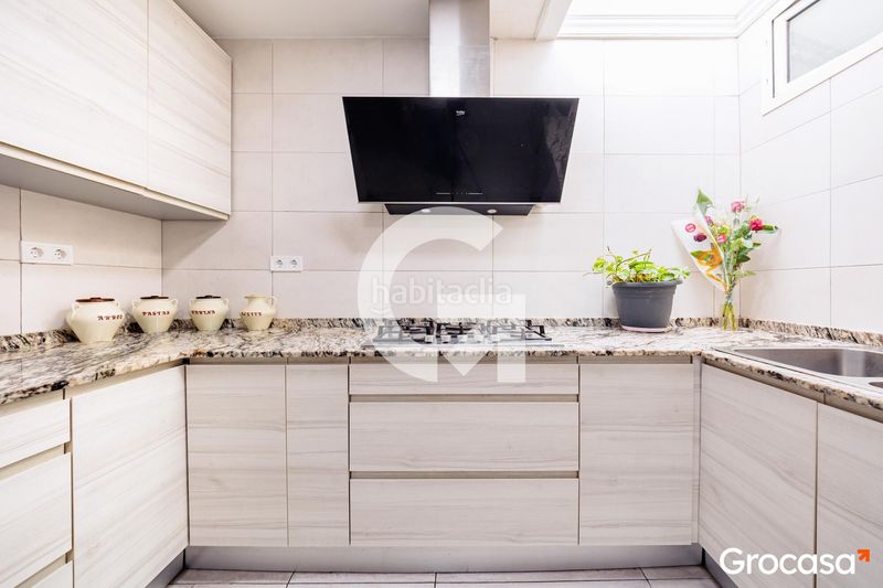 Foto 6ff3cf4b-7a3b-4043-8ec1-c43189fa2468. Casa amb calefacció aparcament a Torre - Sana Terrassa