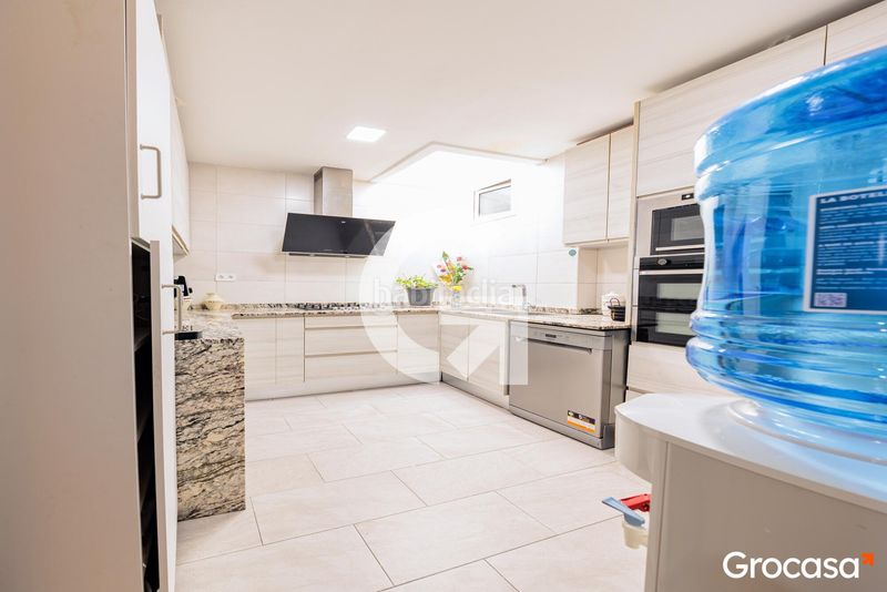 Foto 76a2e6b4-457f-47db-a03e-9cefa813364b. Casa amb calefacció aparcament a Torre - Sana Terrassa