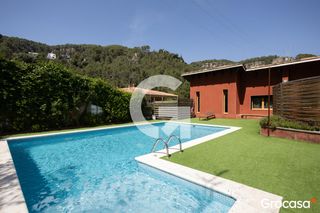 House  Cl sant antoni. Espectacular casa a 4 vientos con piscina y en el centro de vall