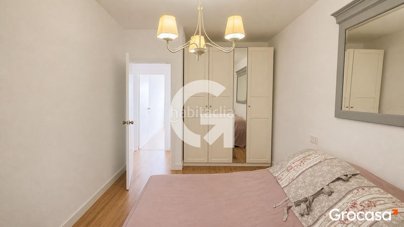Foto aadec7bd-d232-4c9a-b1e8-e9b907d771e1. Casa adossada a Lagos