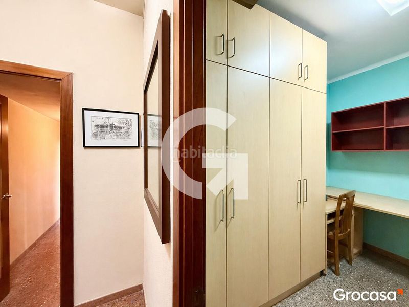Foto 57236ec1-76ee-43c1-bdee-5b010325b8c9. Pis a Sants-Badal Barcelona