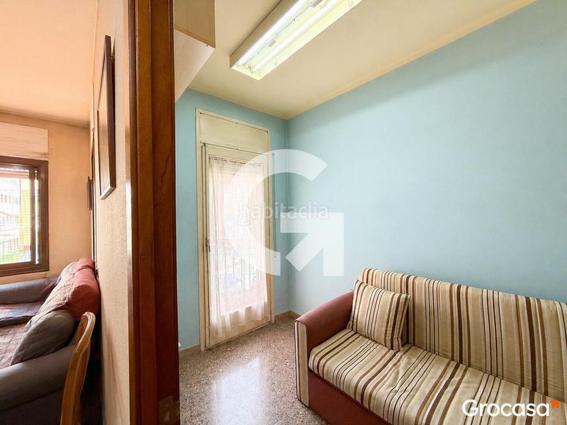 Foto f398a3f8-39bd-4ced-af40-14888a81fe62. Pis a Sants-Badal Barcelona