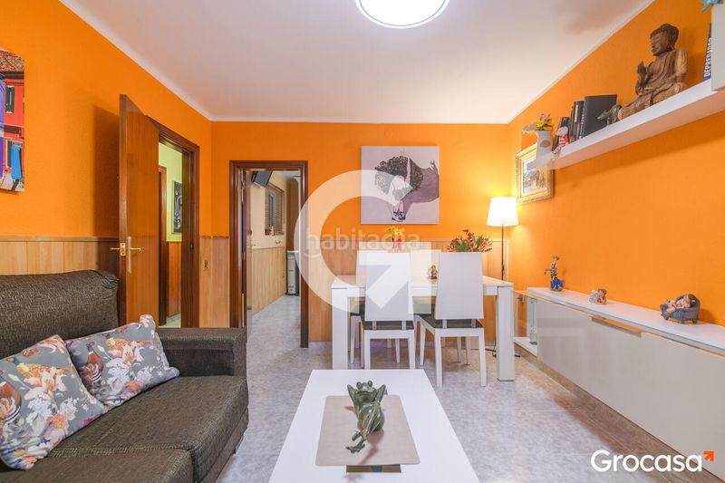 Foto 2e37a981-d563-402a-b144-f62db6cd9548. Casa adossada amb calefacció a Centre-Estació Gavà