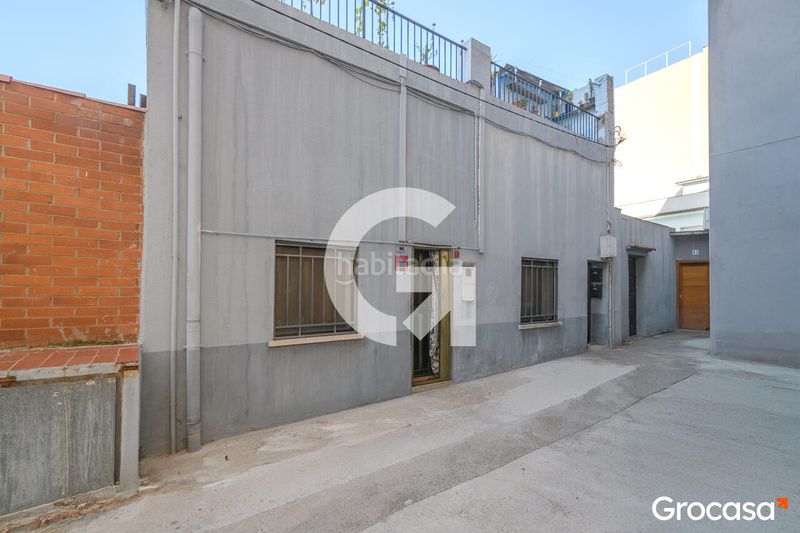 Foto 5bd1ad66-bf49-40b3-b25d-00f52504e246. Casa adossada amb calefacció a Centre-Estació Gavà