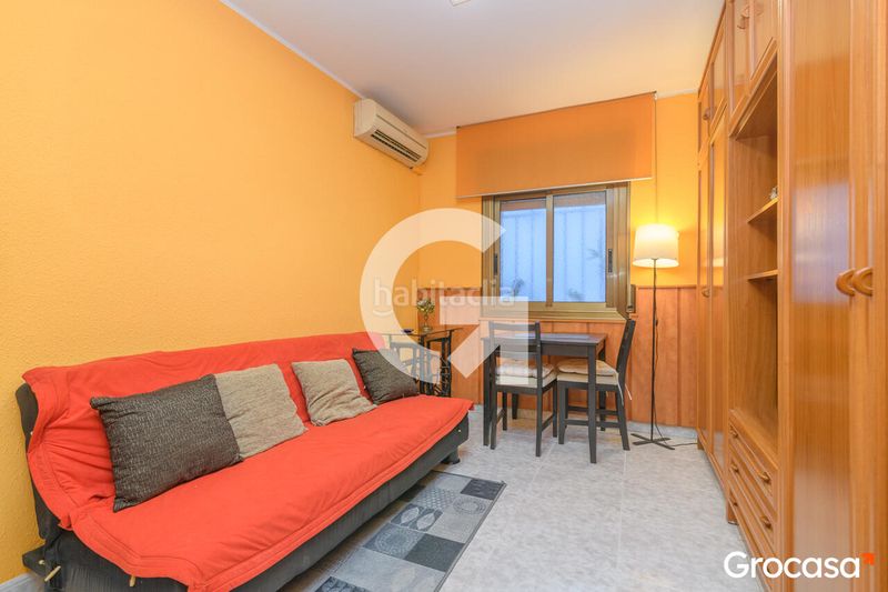 Foto cbdd3f1b-12da-4097-836e-c2b6edb161bb. Casa adossada amb calefacció a Centre-Estació Gavà