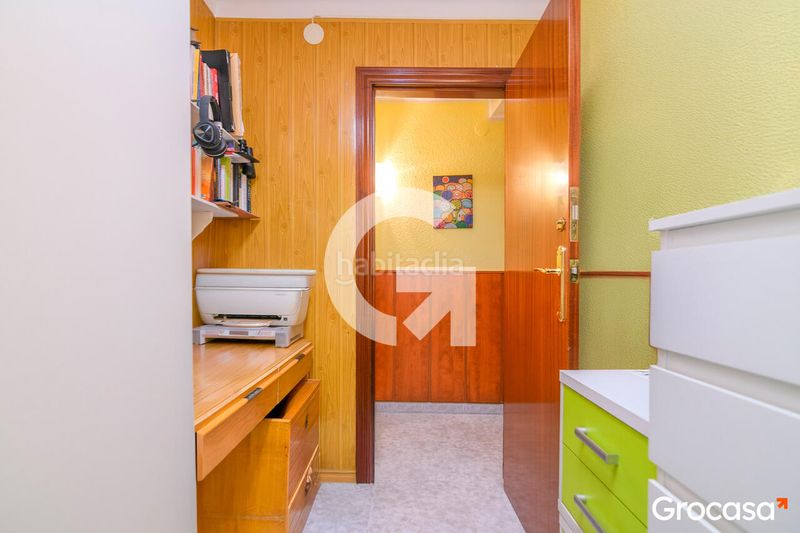 Foto e3ed56e6-674f-4e05-9fcc-46e7619f3d0e. Casa adossada amb calefacció a Centre-Estació Gavà