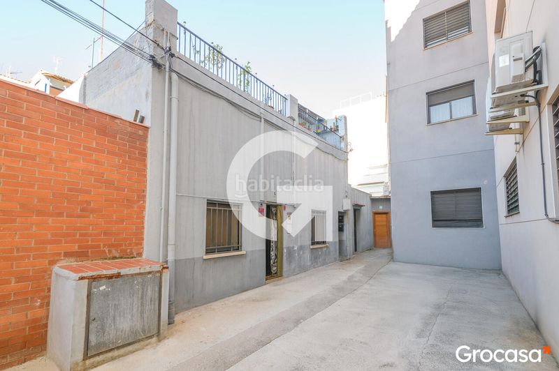 Foto fba5a264-144f-4044-8cce-661915002822. Casa adossada amb calefacció a Centre-Estació Gavà