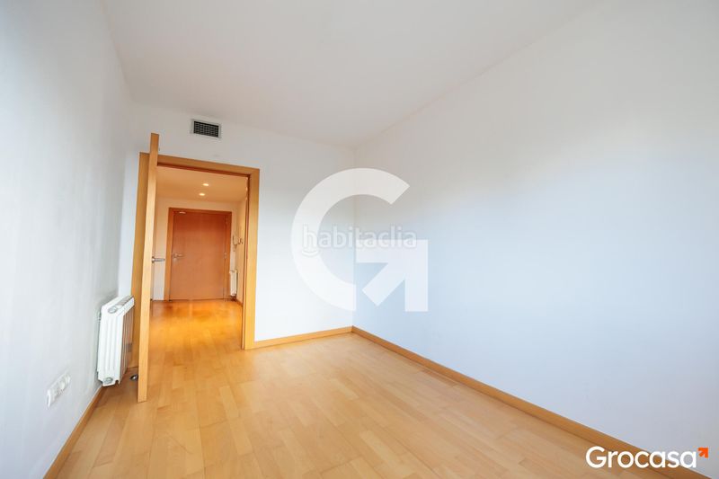 Foto 7354f60f-69d5-4b9b-96a8-169014a58888. Planta baixa amb calefacció aparcament piscina a Terrassa