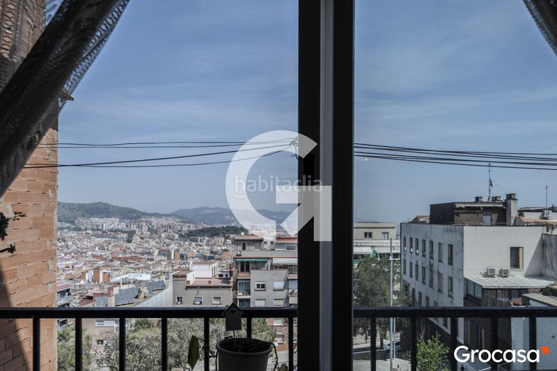 Foto b25b42f2-7df1-49e0-820a-ed175281d7bc. Pis a Carmel Barcelona