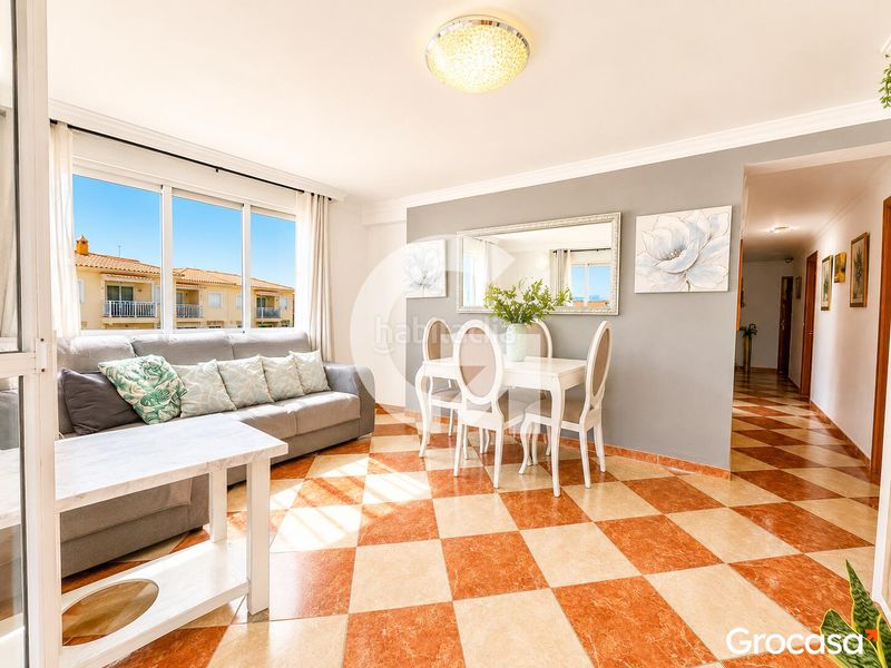 Foto a7a769a5-be7d-44a9-868b-20958e04e7df. Flat in Centro Torre del Mar
