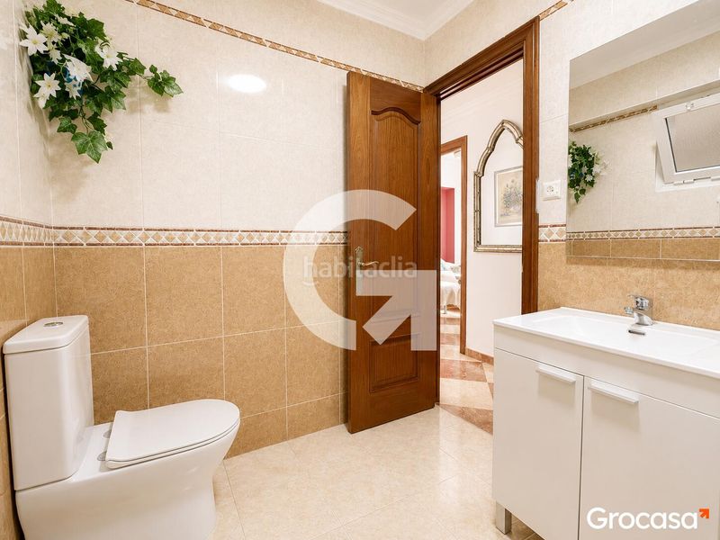 Foto dbaccfae-c06b-49d0-a946-c6921a51379e. Flat in Centro Torre del Mar